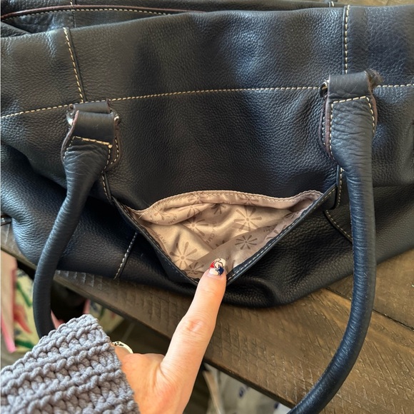 Isaac Mizrahi Navy pebbled leather Shoulder Bag - Picture 11 of 16